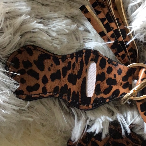 Key Chain Bracelet Chapstick Holder   Credit Card Holder Wallet tassel - Picture 5 of 8